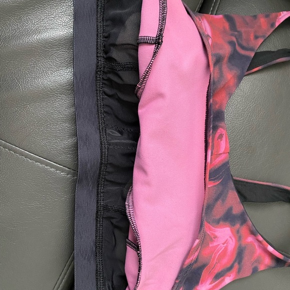 Sports cropped top - Picture 3 of 4